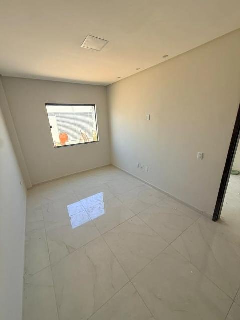 Casa com 3 quartos no Aeroville