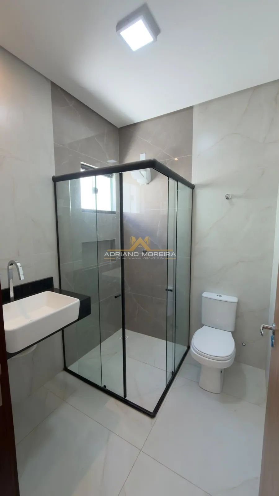 Casa com 3 quartos no Bairro Aeroporto