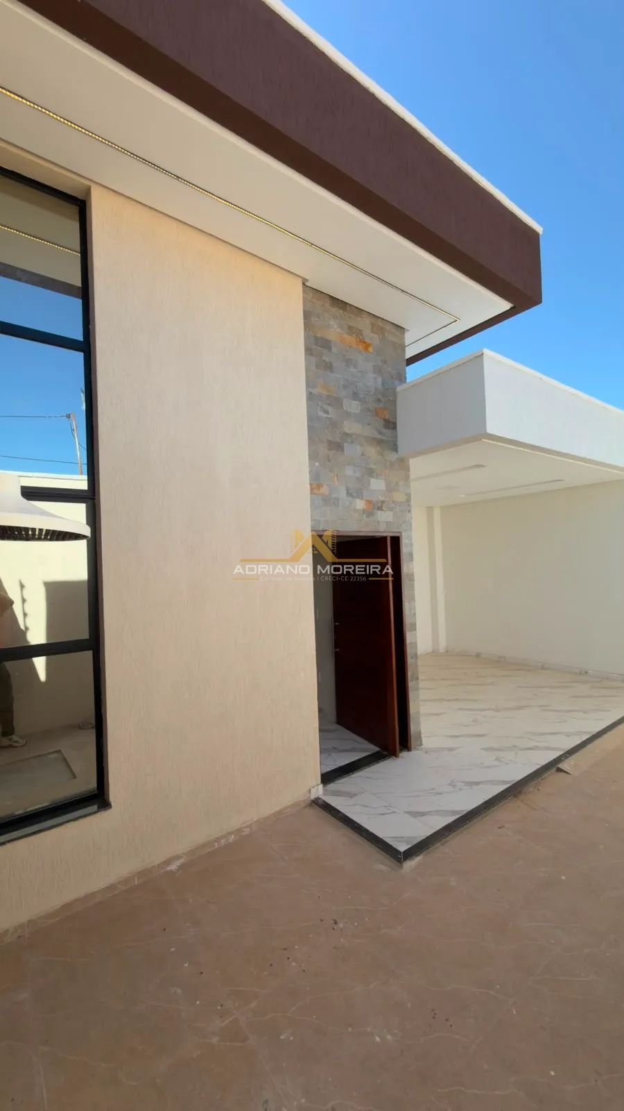Casa com 3 quartos e 2 suítes por R$ 300 mil