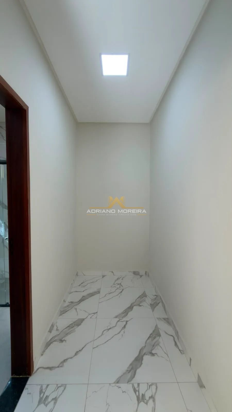 Casa com 3 quartos e 2 suítes por R$ 300 mil