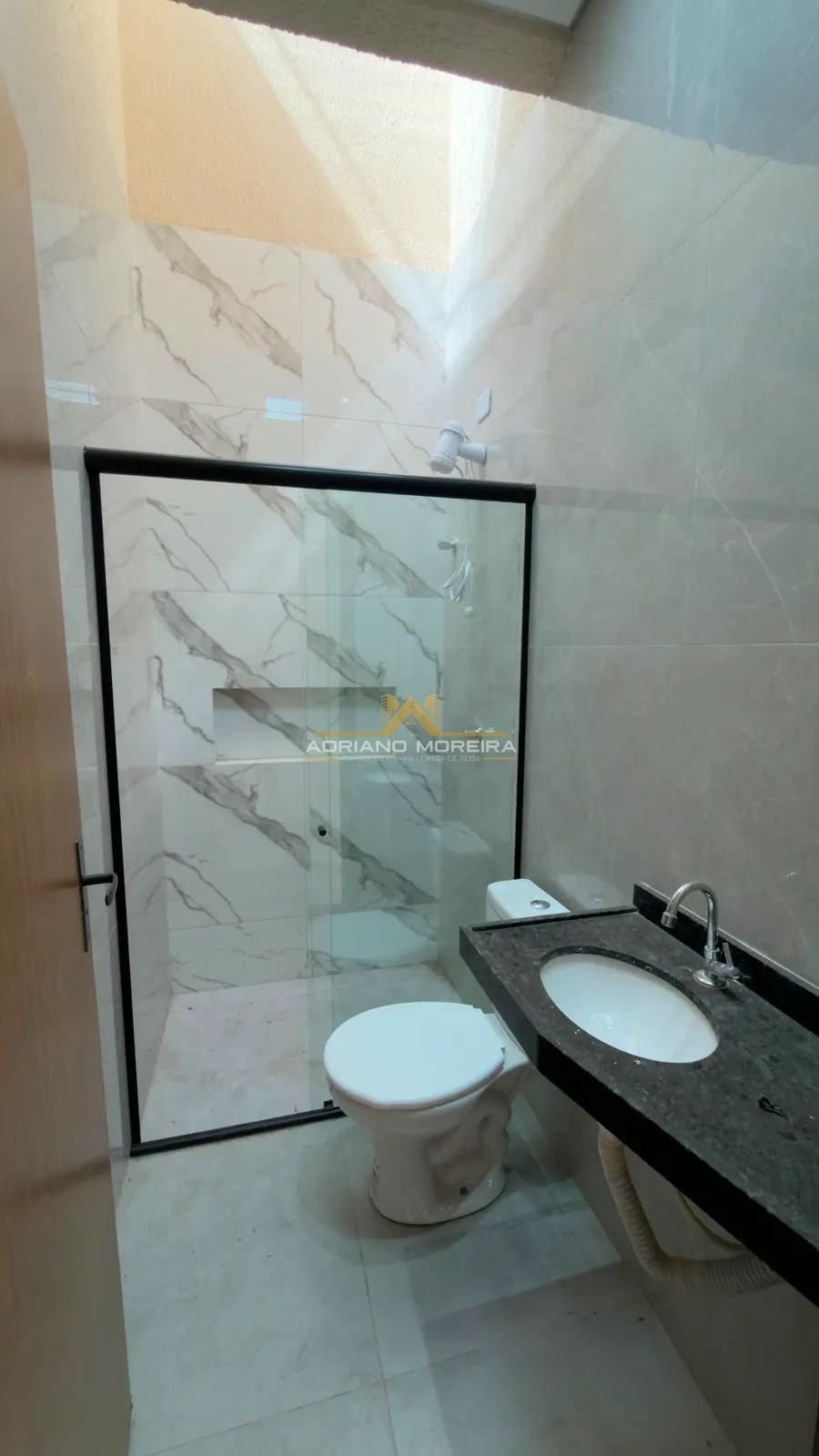 Casa com 3 quartos e 2 suítes por R$ 300 mil
