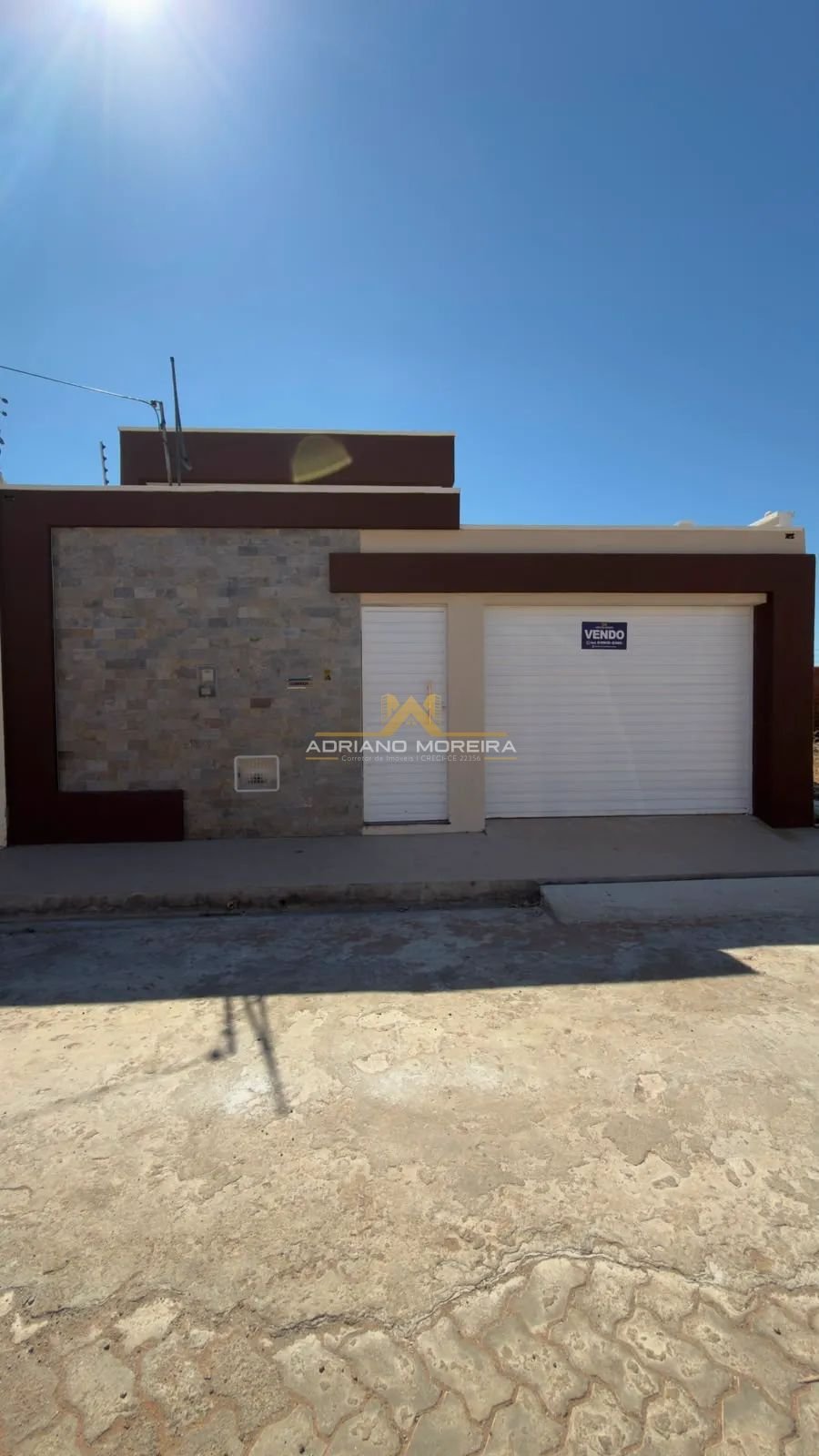 Casa com 3 quartos e 2 suítes por R$ 300 mil