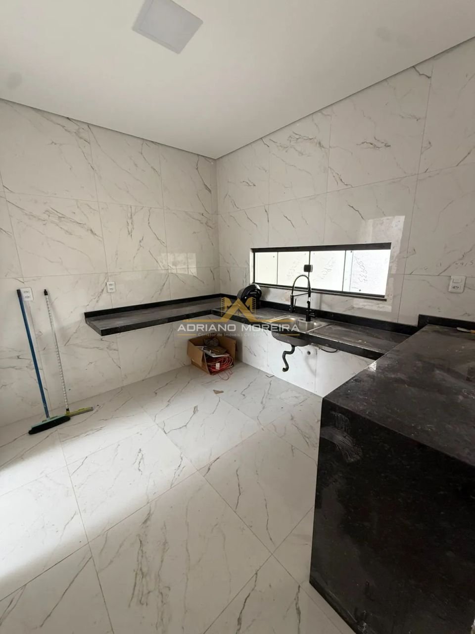 Casa com 3 quartos no Jardim Gonzaga