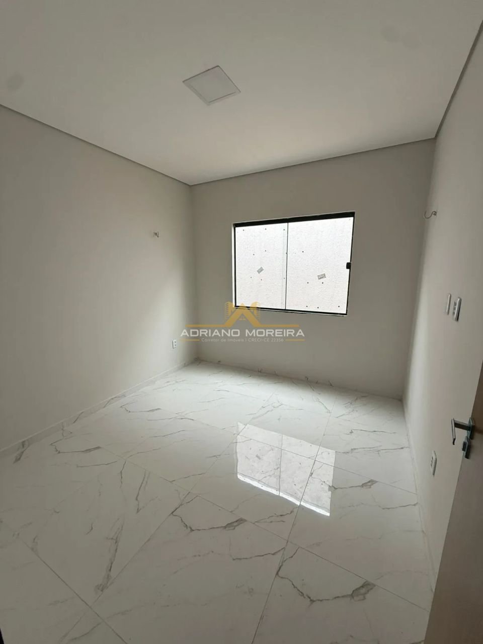 Casa com 3 quartos no Jardim Gonzaga