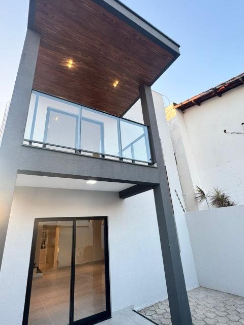 Casa à venda em Juazeiro do Norte no Limoeiro
